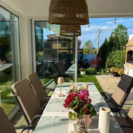 House 4*